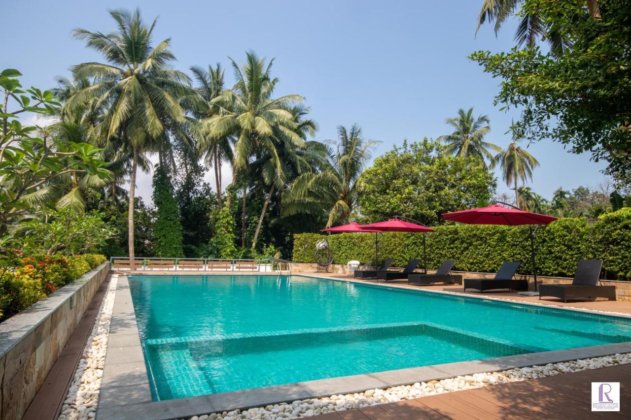 Regent Hotel Myeik Luaran gambar
