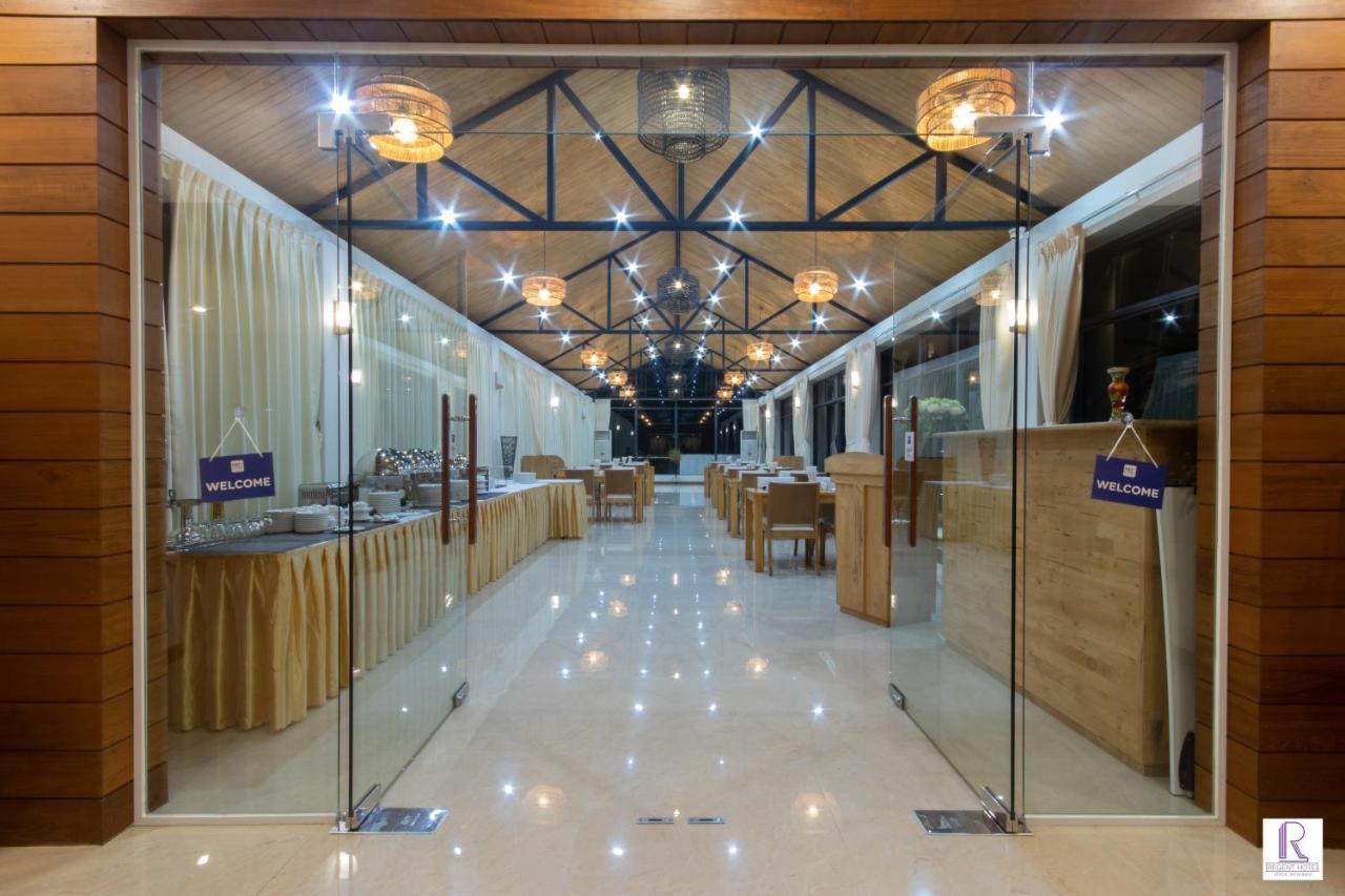 Regent Hotel Myeik Luaran gambar
