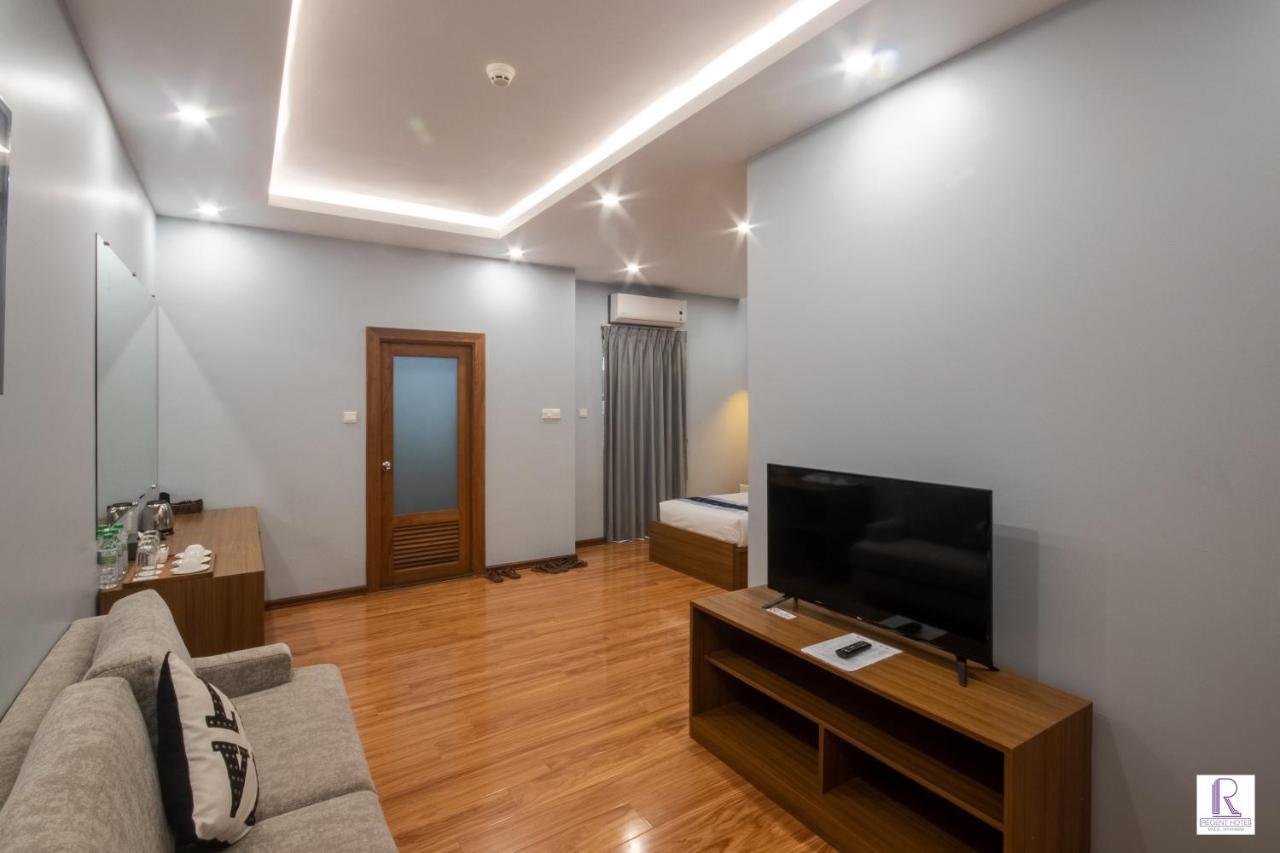 Regent Hotel Myeik Luaran gambar